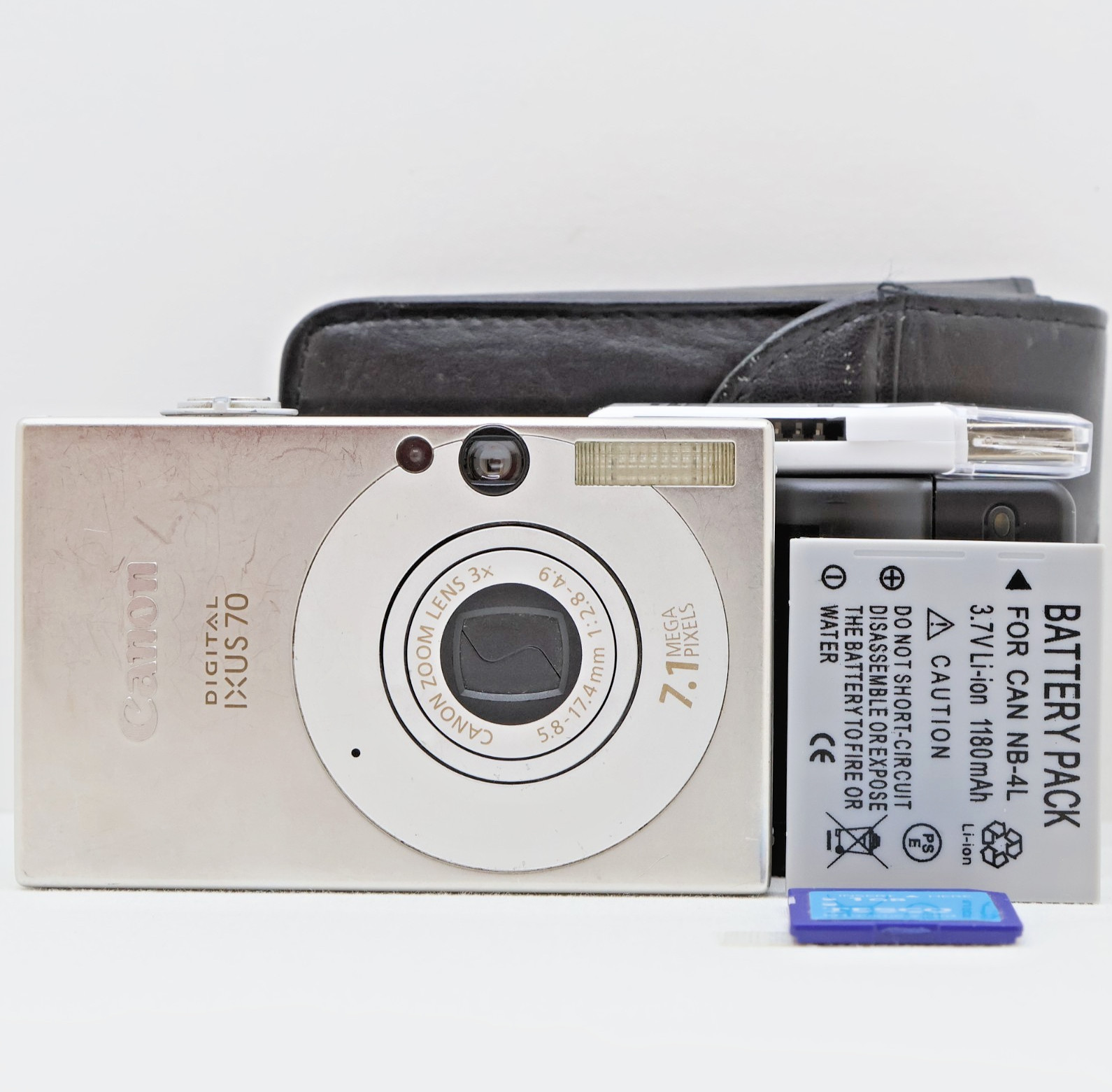 Canon Digital IXUS 70 SD1000 7.1MP Compact Digital Camera Tested Full Kit