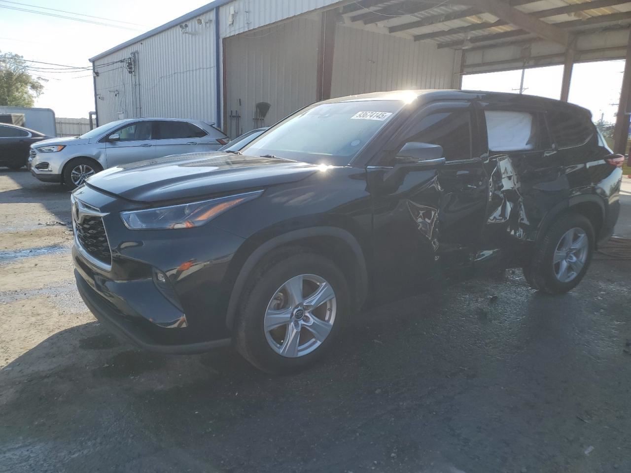 HIGHLANDR 2022 Glove Box 4906865