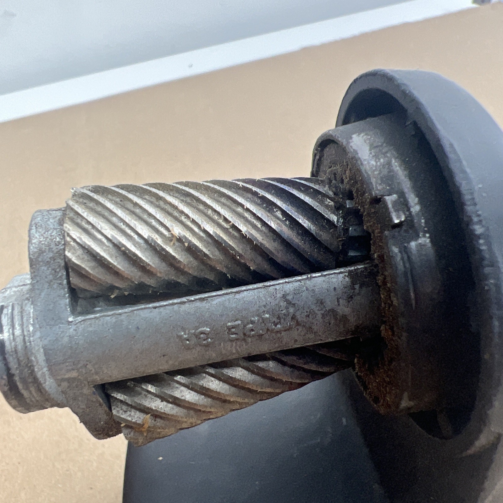 Vacu Hold V-10 Apsco Pencil Sharpener Type 3A