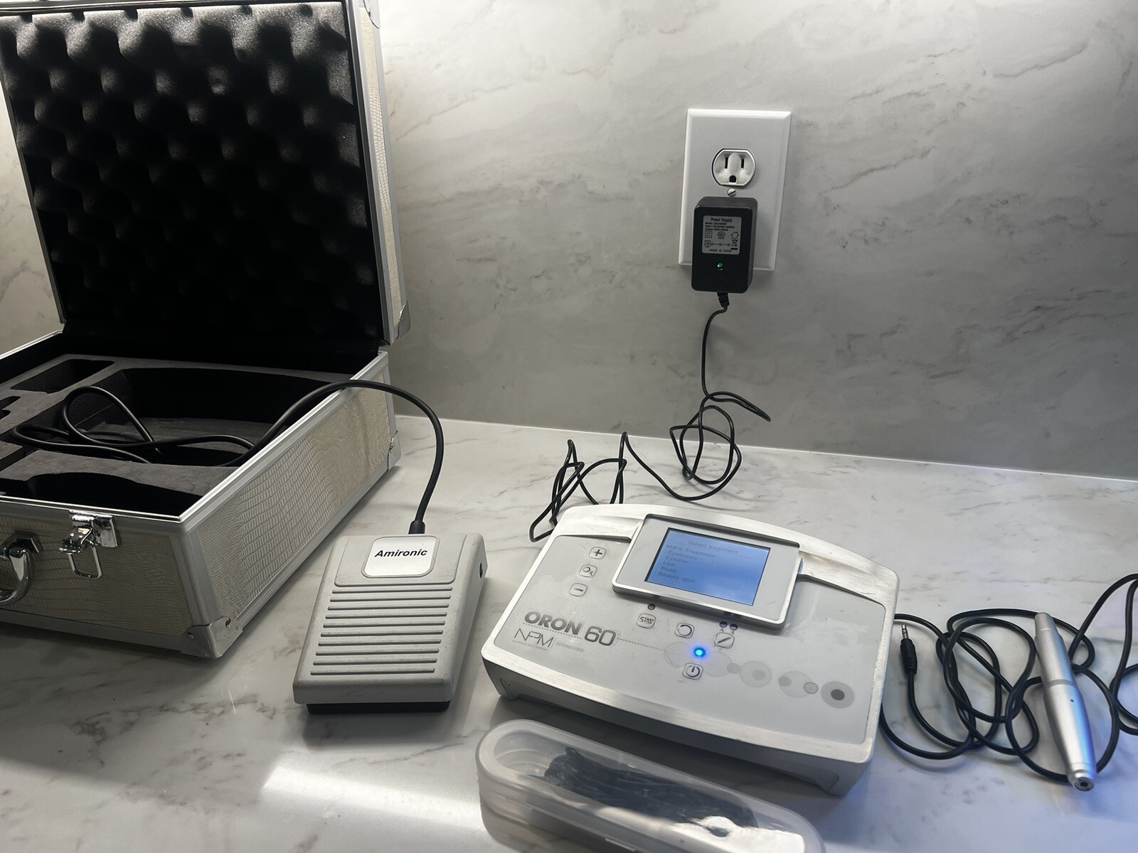 NPM Oron 60 PMU machine With 2 Handpieces