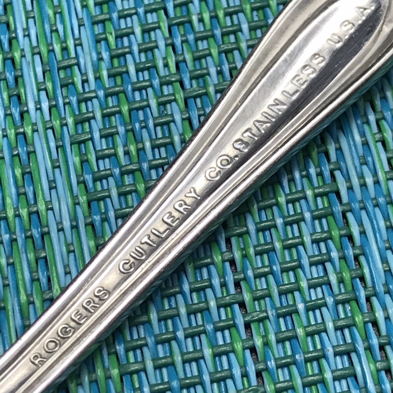 6 Rogers International Silver VICTORIAN MANOR Stainless TEASPOONS Flatware