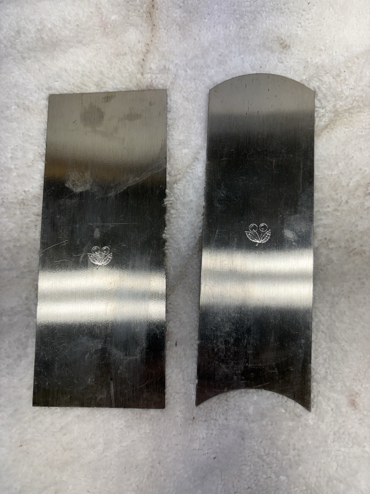 2Pc Wood scraper set high carbon steel 2 3/8" and 2" concave/convex.
