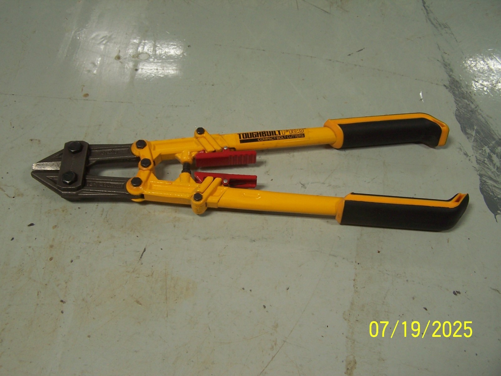 TOUGHBUILT F180 Compact Bolt Cutters