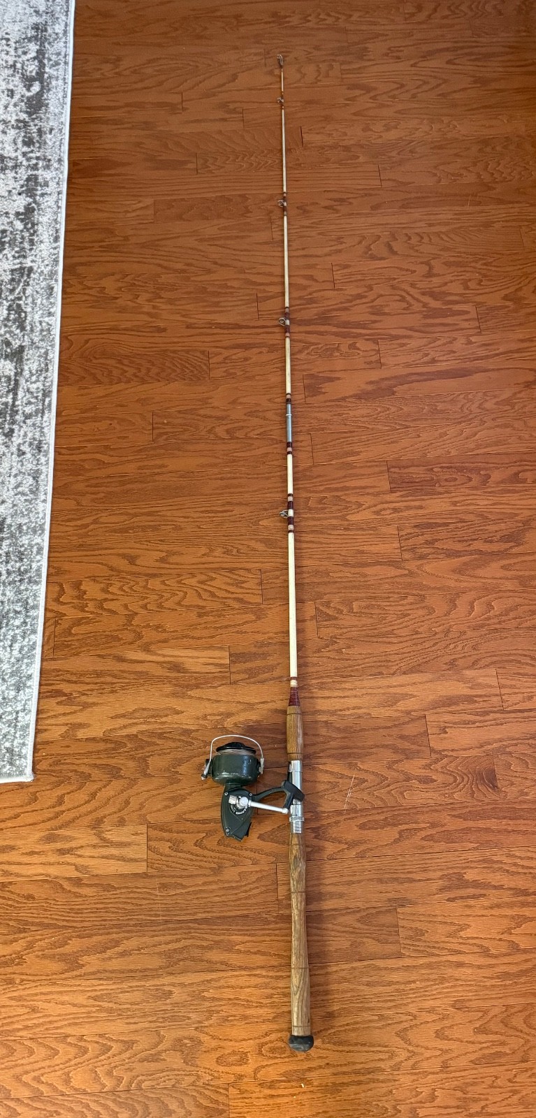 Vintage Olympic Fishing Reel & Rod Model 800 Salt Water Made in Japan AS IS