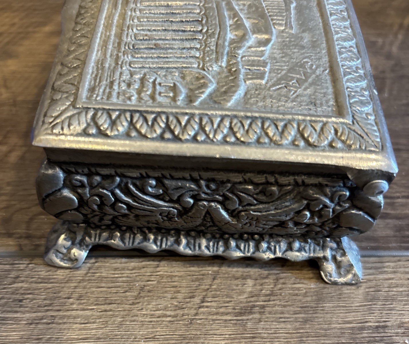 Parthenon and Scrolls Design, Metal Hinged Lid Box