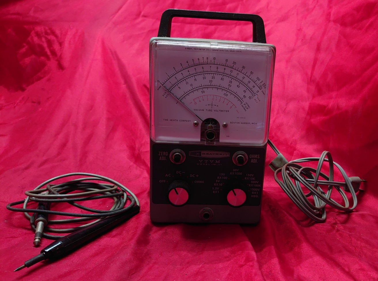 Vintage Heathkit IM-11 VTVM Vacuum Tube Voltmeter with Probe