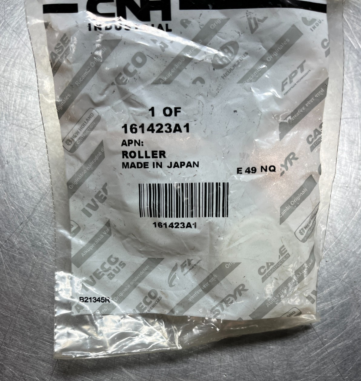 161423A1 Genuine OEM Case IH CNH ROLLER