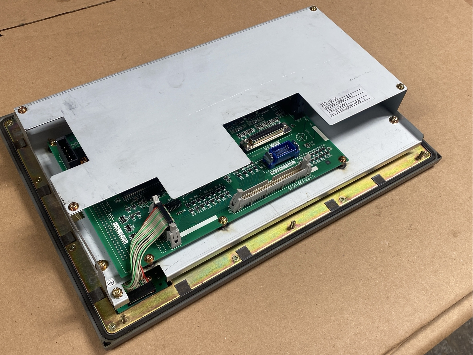 Okuma E0105-653-440 OSP-E100M Touchscreen Operator Panel TFT-E10I 1911-2981 V1.1