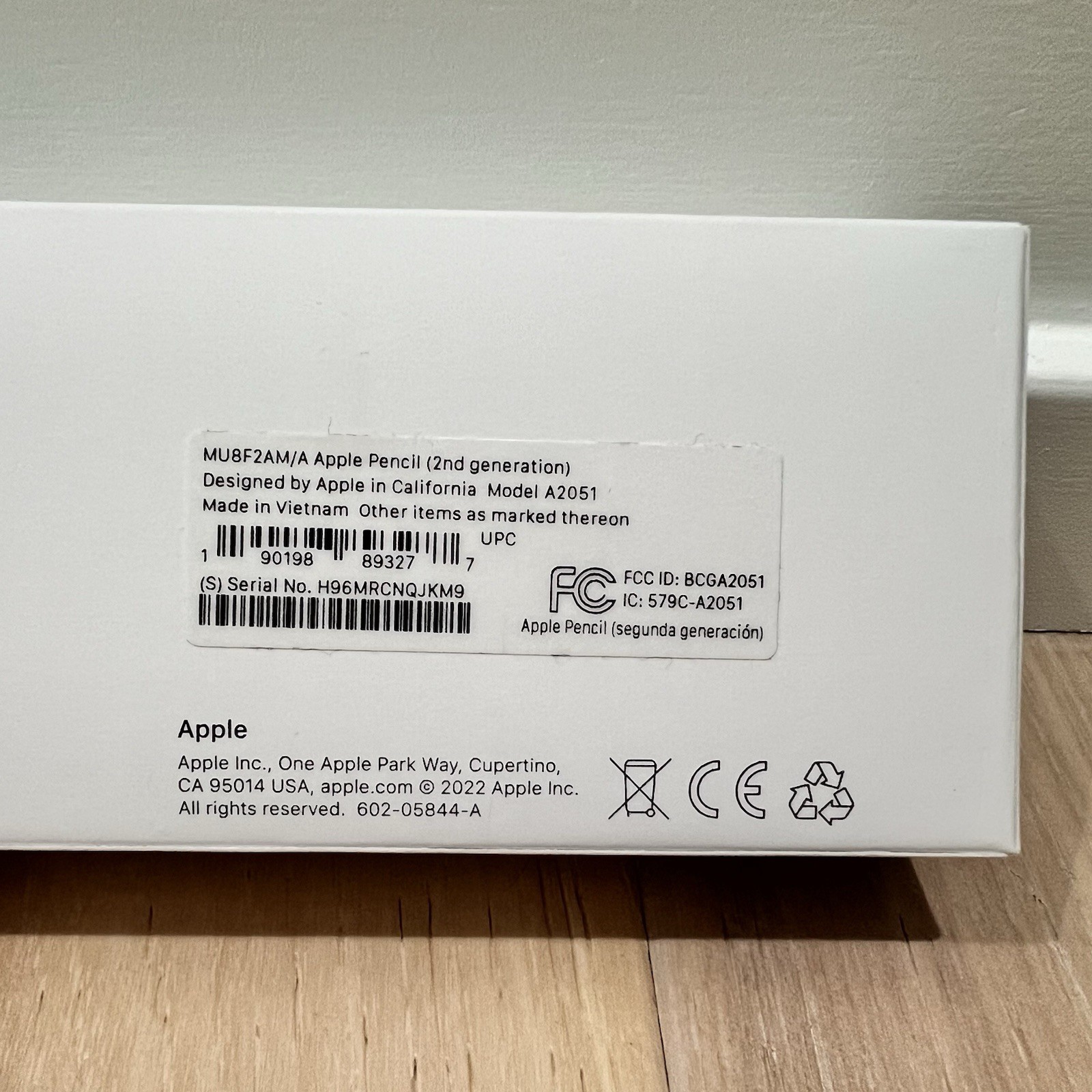 Apple Pencil 2nd Generation MU8F2AM/A with Wireless Charging