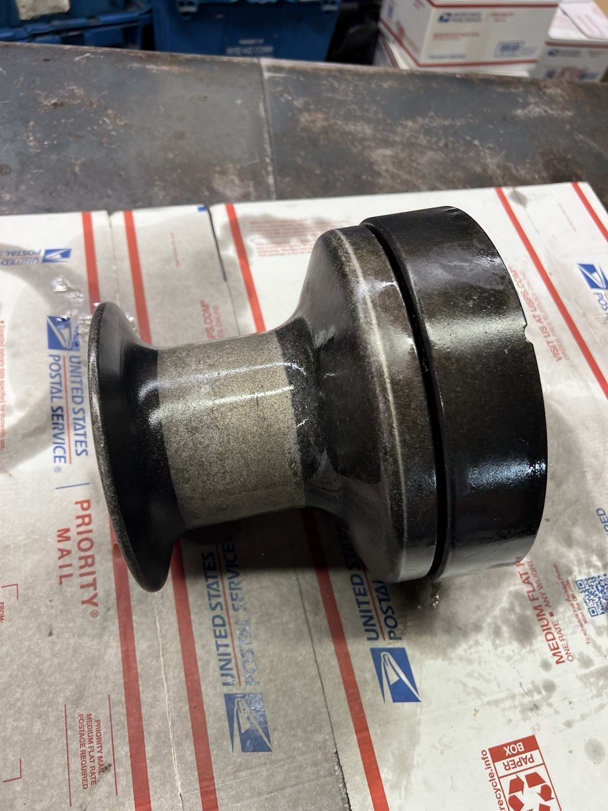 Barient 28 sailboat winch