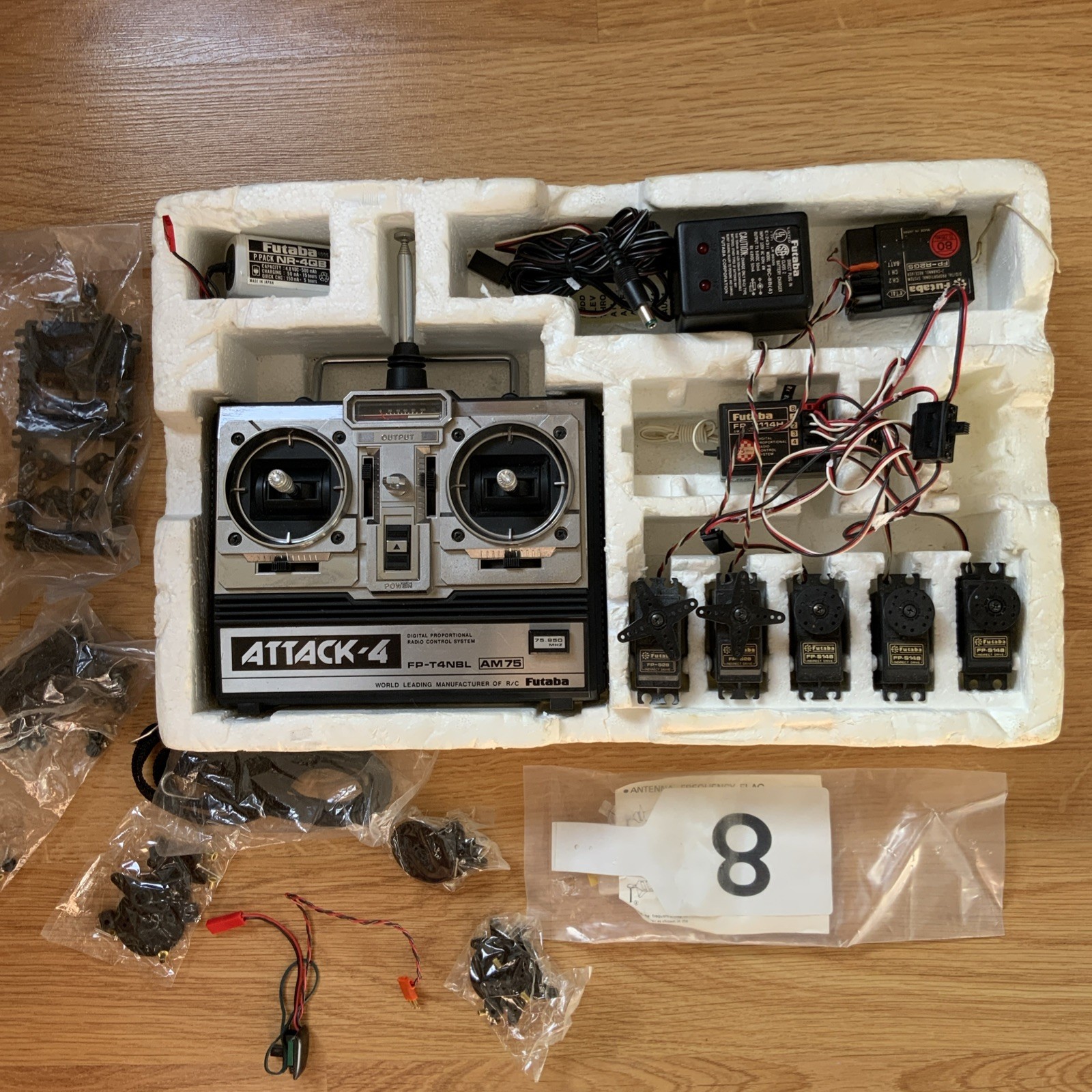 Futaba FP-T4NBL Attack 4 Series Transmitter AM 75 Remote Control System FP-S148