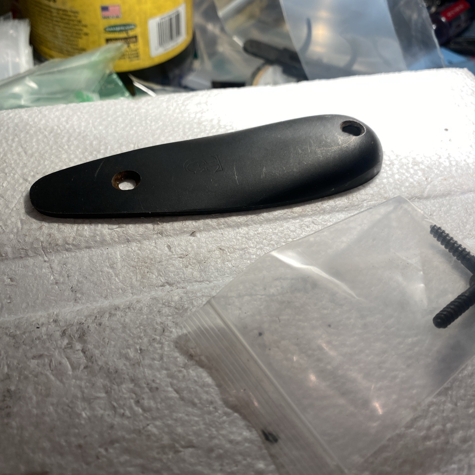 THOMPSON CENTER RENEGADE BUTT PLATE w screws/Steel