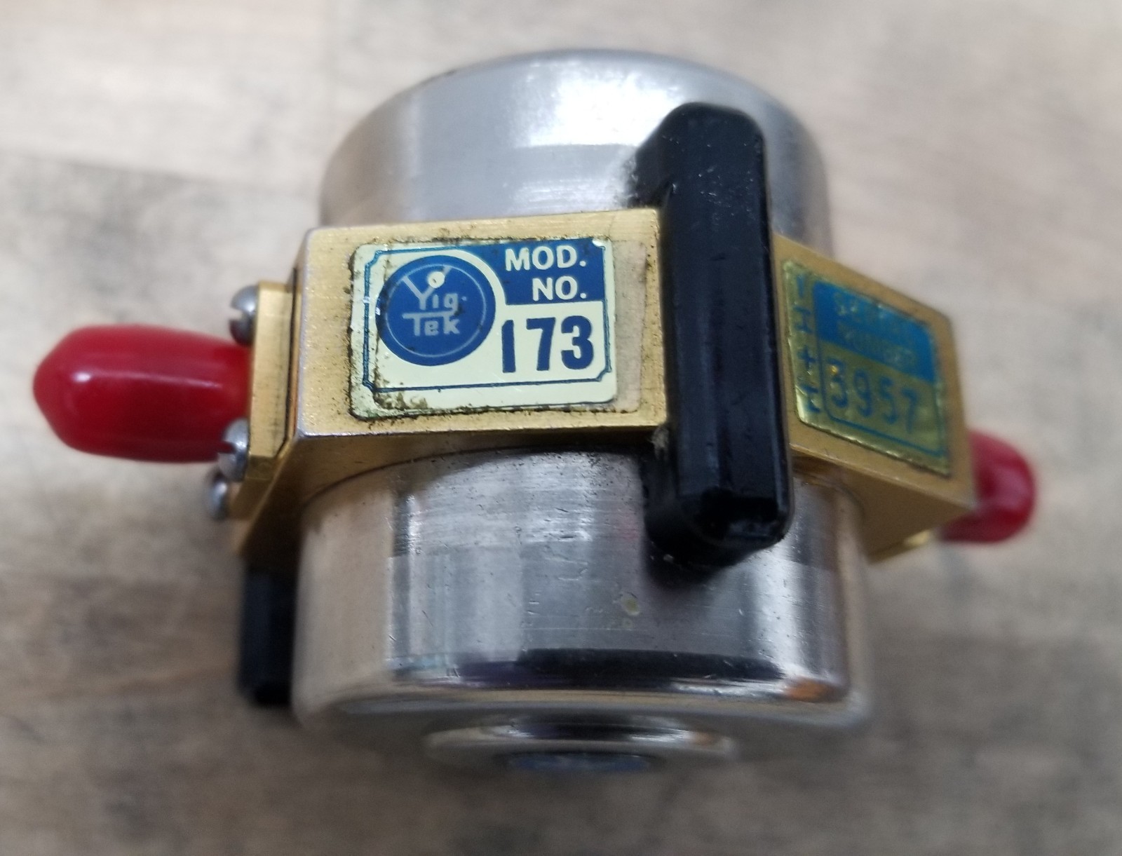 Yig-Tek Microwave YIG Oscillator Model 173