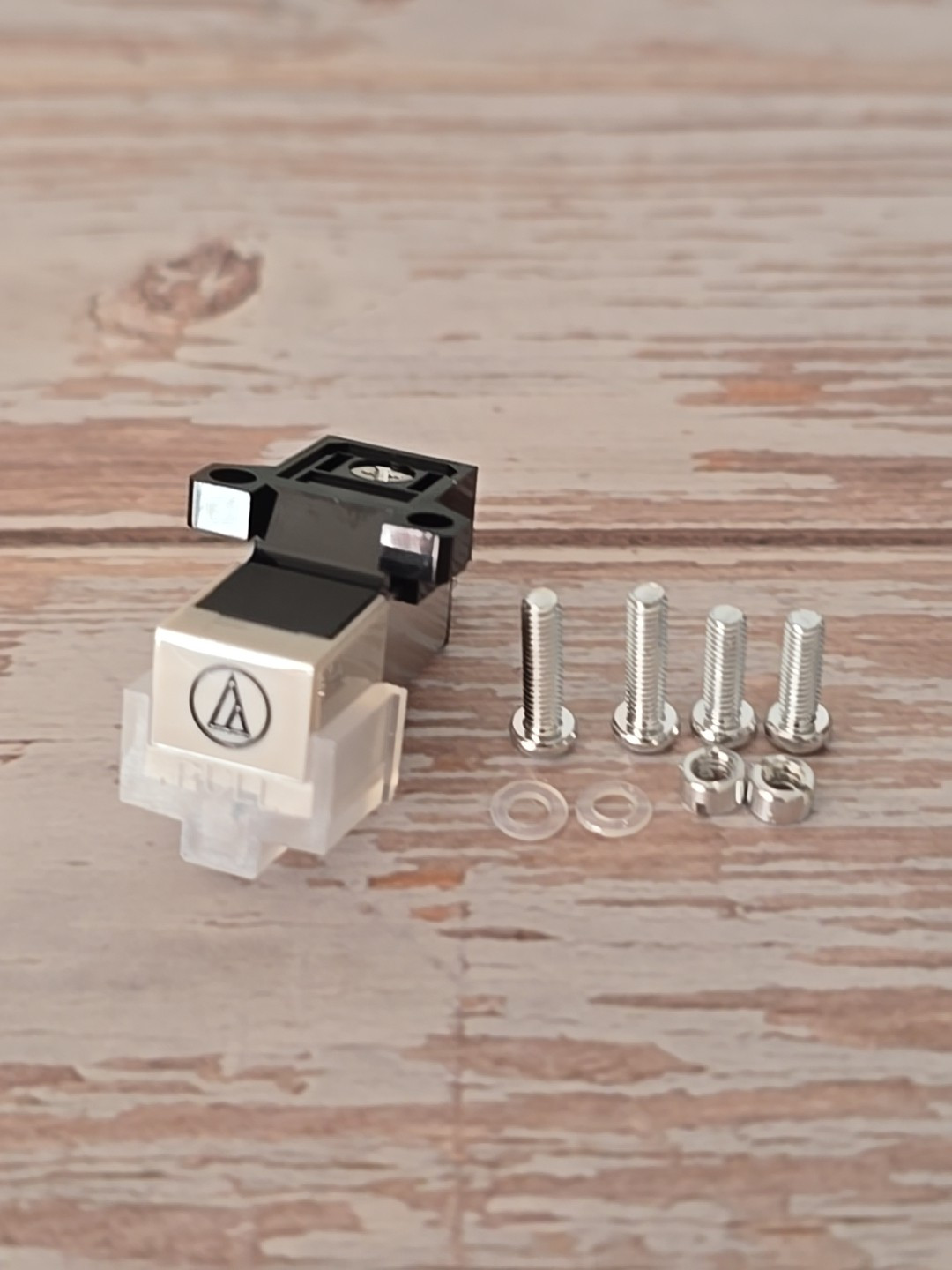 AT3600L Dynamic Turntable  Cartridge For Audio Technica Includes Hardware. Boxed