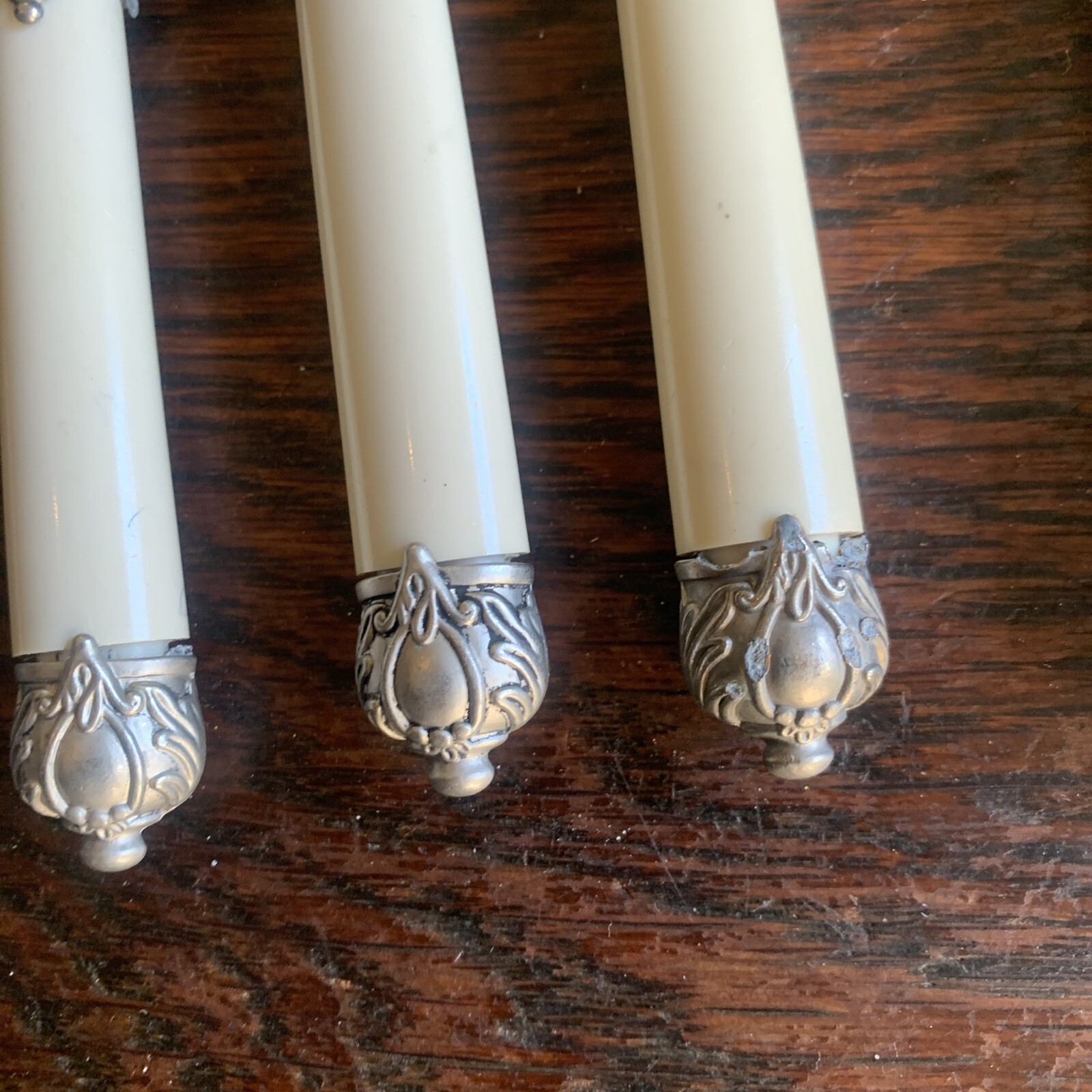 Home Essentials Renaissance Bone Stainless Steel Flatware 2 Salad Forks 2 Spoons