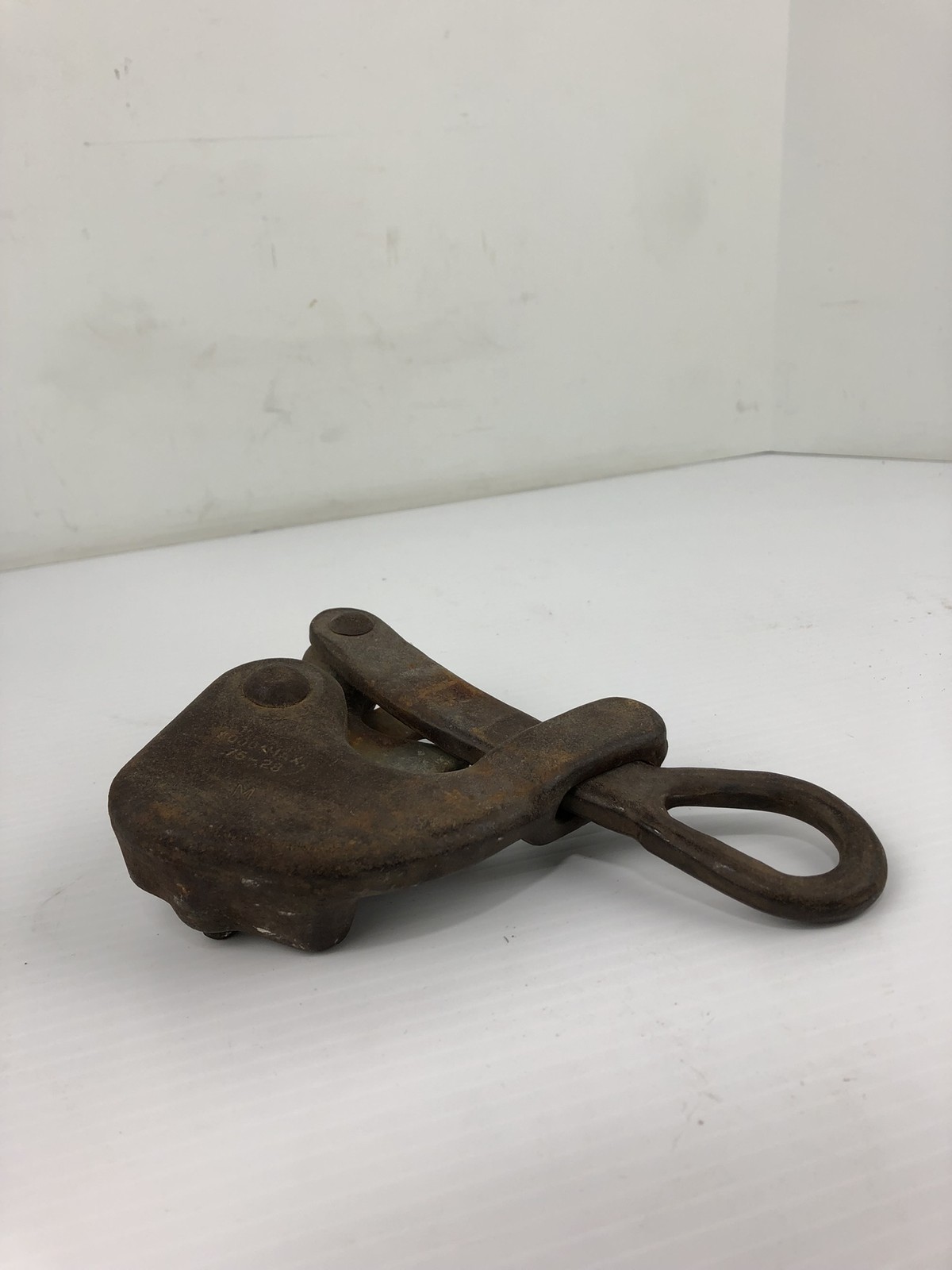 Metal Cable Wire Puller 8000lbs .75-.28