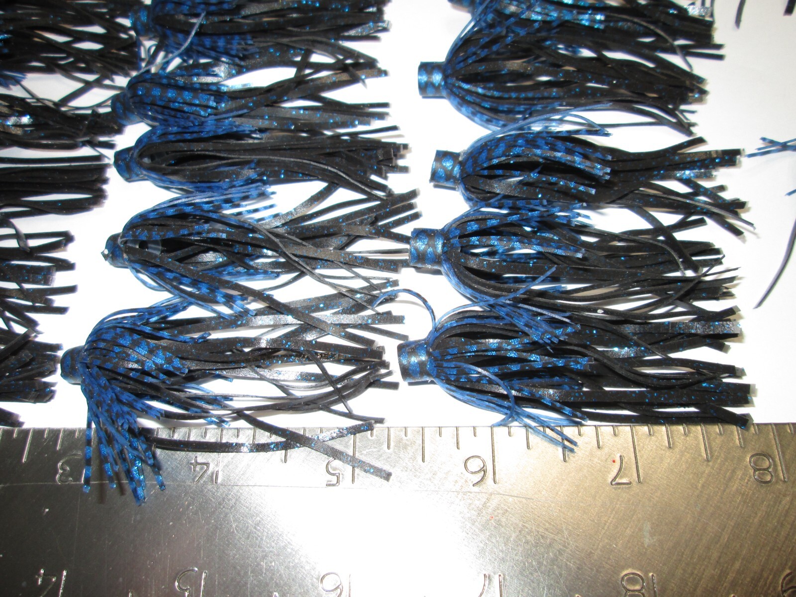 25 - QUICK CHANGE SILICONE RUBBER SKIRTS - 2 1/2" LONG - BLACK AND BLUE*,,