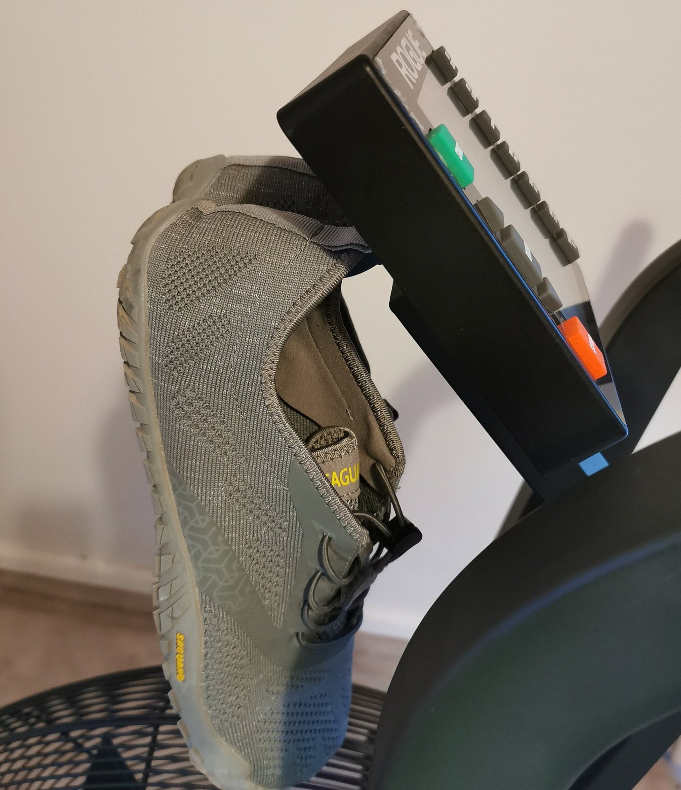 ERGTAB shoe & towel holder compatible to Rogue® ECHO BIKE® V1, V2 and V3
