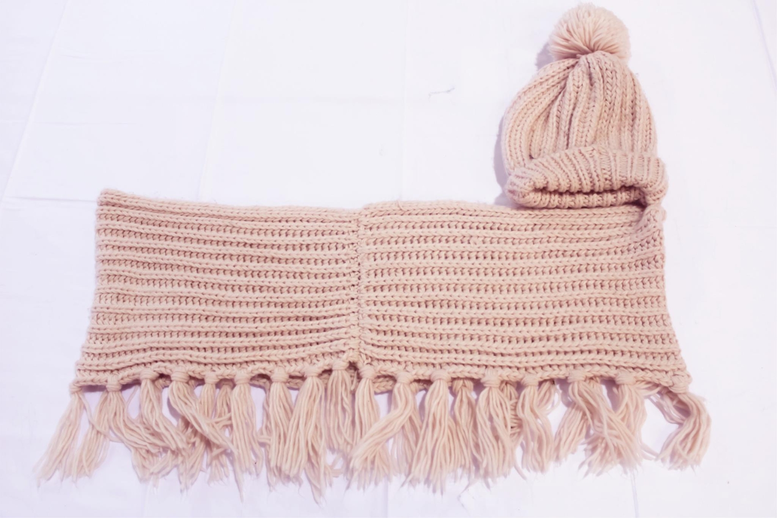 Amiee Lynn Studio Women's Pom Pom Beanie & Scarf Set LV5 Pink One Size