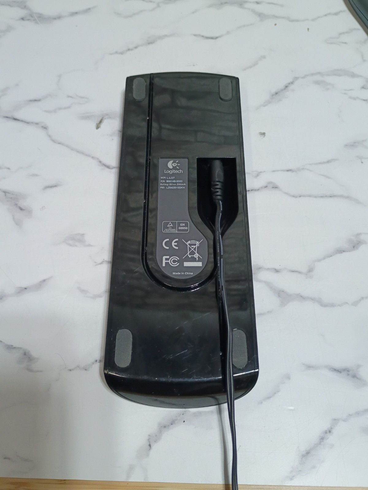 Logitech Harmony 880 Universal Remote Control w/ Charging Dock