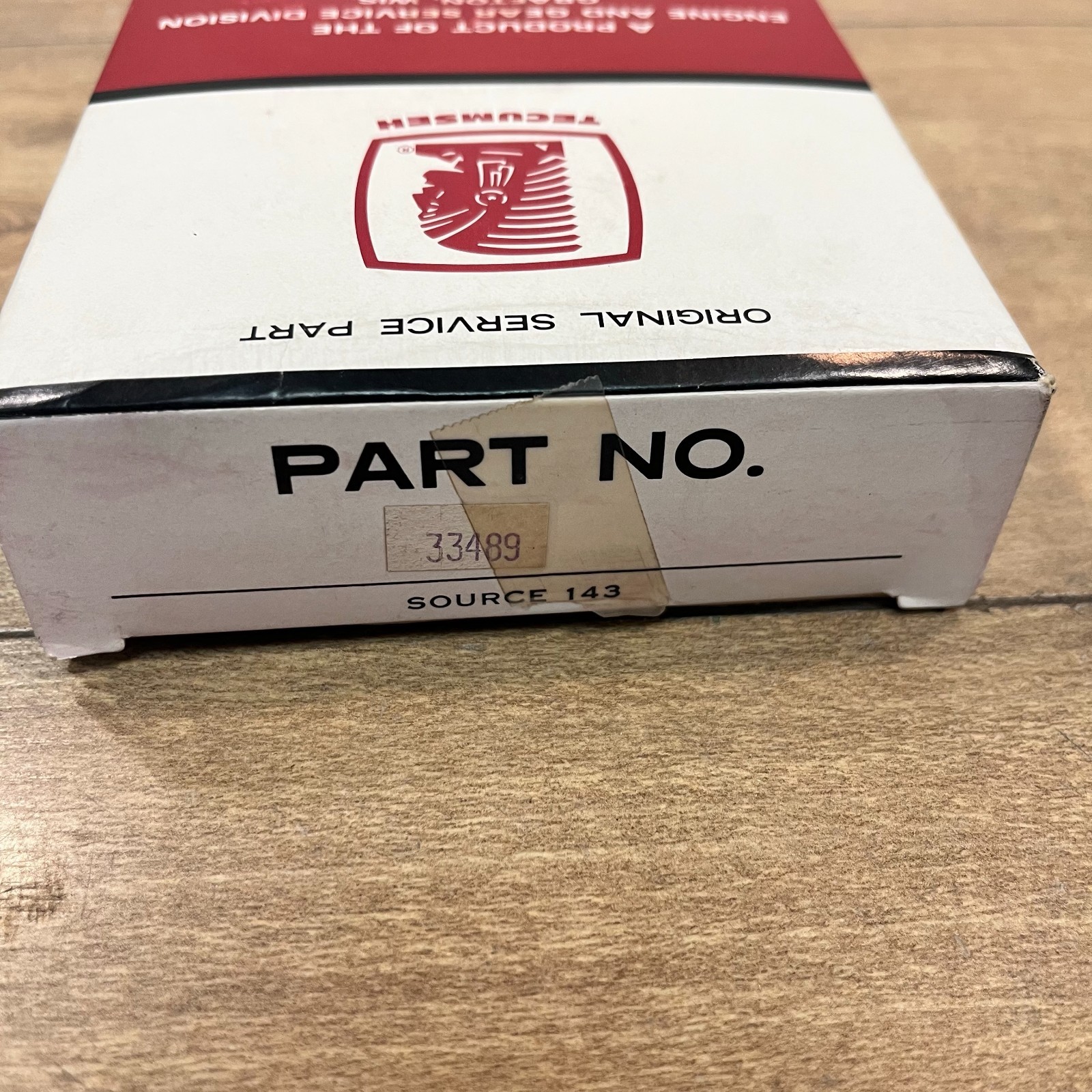 New TECUMSEH OEM NOS BREATHER ASSEMBLY / 33489