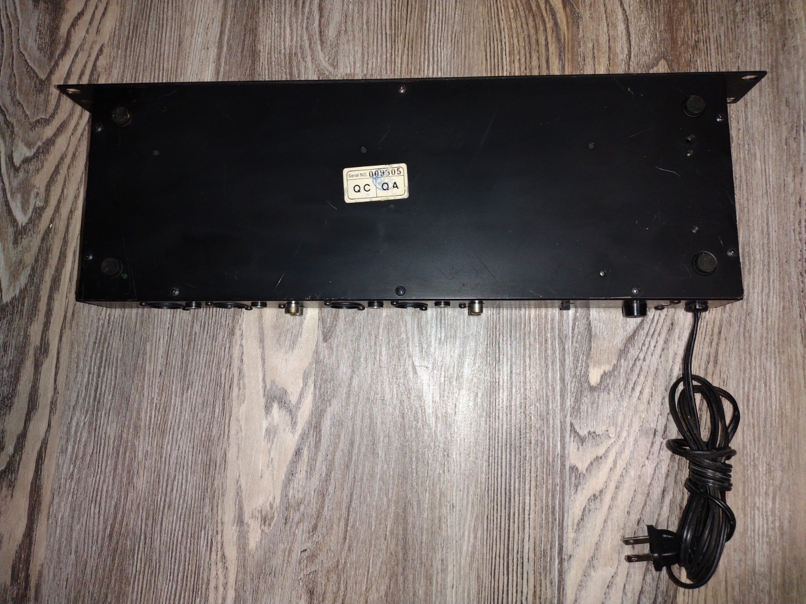GLi GQ2010 Dual 15 Graphic Equalizer