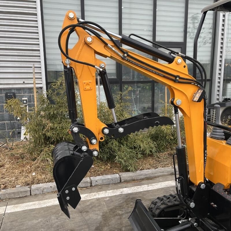 NEW Mini Excavator + HYDRAULIC THUMB Briggs & Stratton Engine