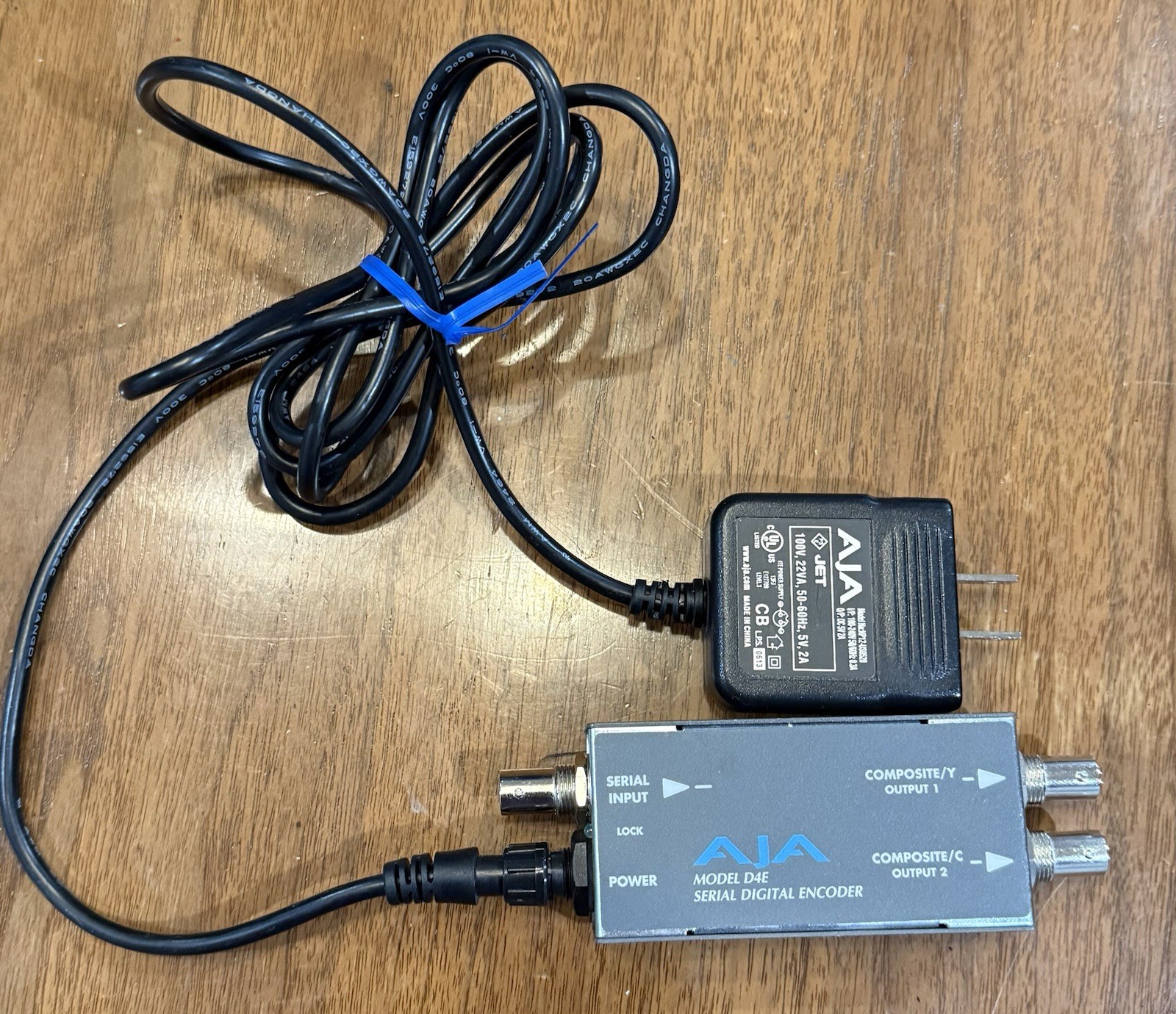 AJA D4E Digital to Analog Video Converter (Decoder)