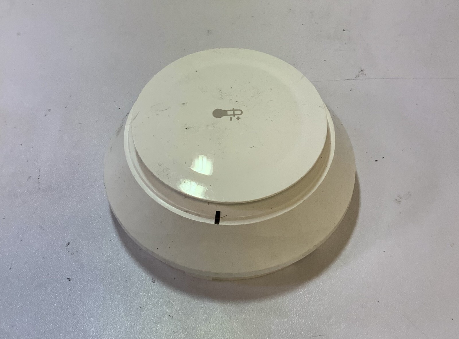 Johnson Controls J5351 Fixed Temperature Heat Detector, White "I3C"