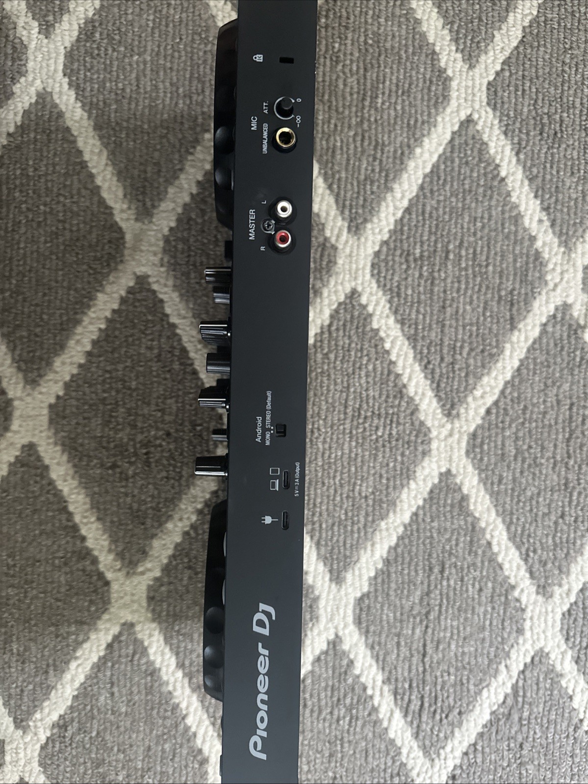 Pioneer DJ DDJ-FLX4 2-Channel DJ Controller - Black