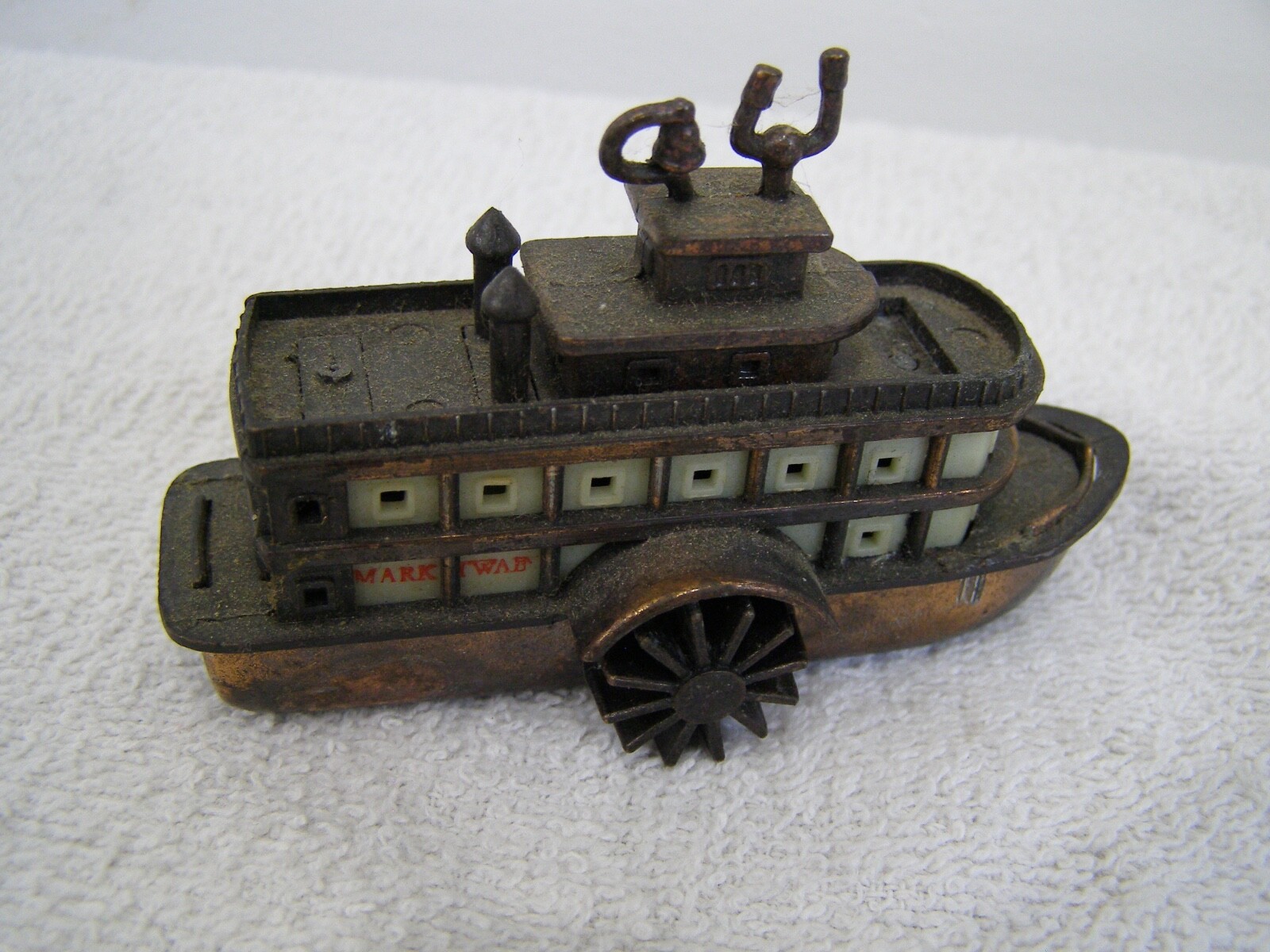 Vintage 3-1/2" Die Cast Metal Mark Twain Paddle Steam Boat Pencil Sharpener