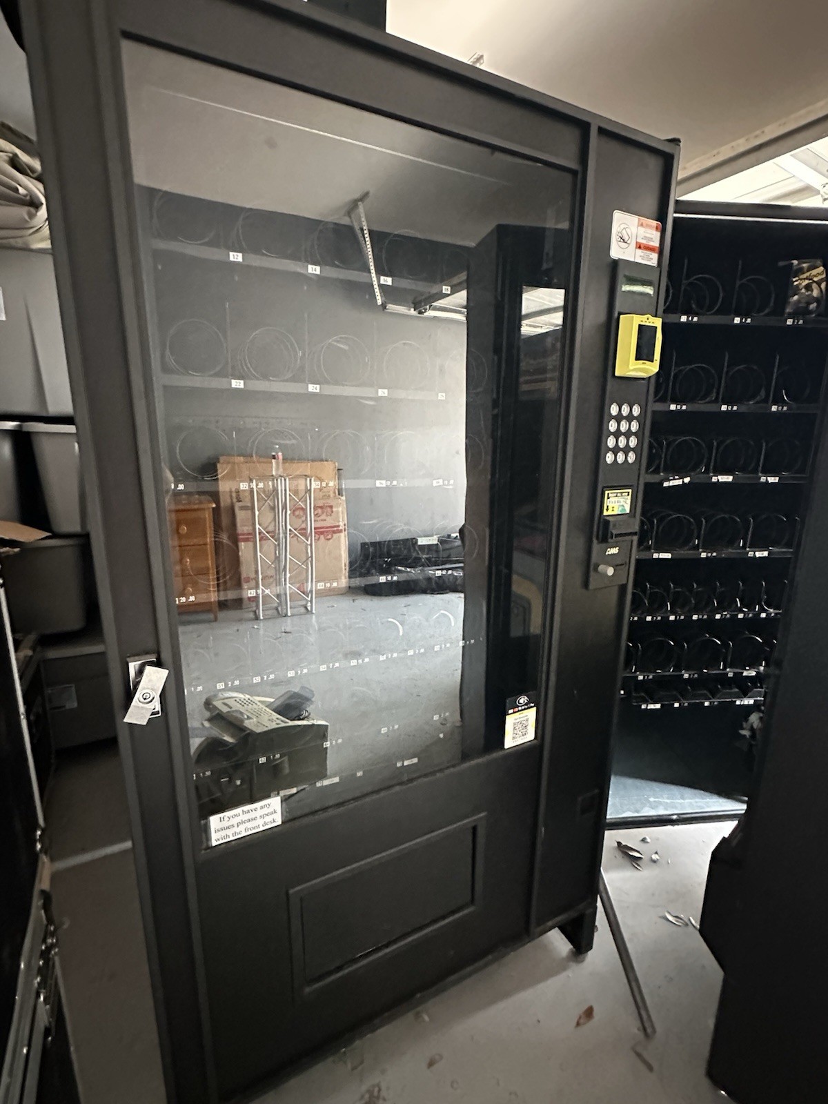 AMS VENDING MACHINE