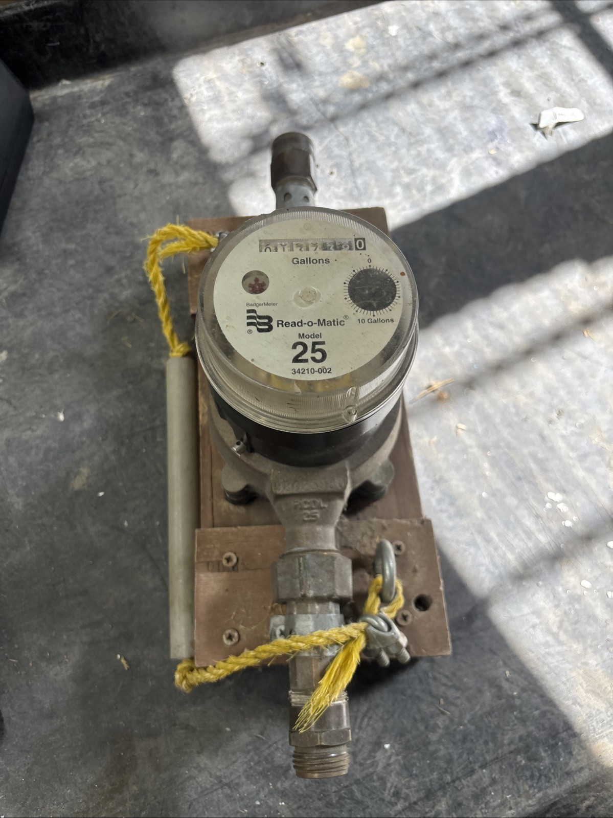Badger Meter NSF-61 RCDL 25 Water Meter Gallons
