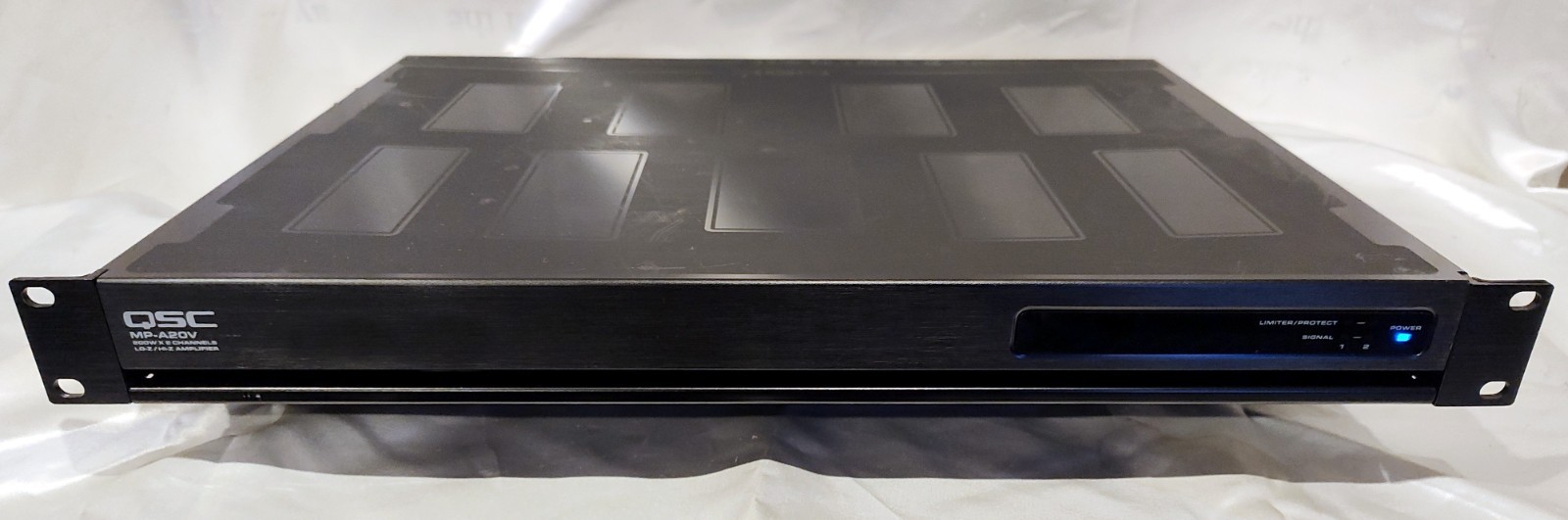 QSC MP-A20V Multi-Channel Amplifier FlexAmp technology