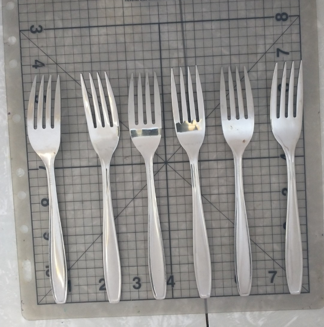Oneida Vallarta Salad Fork Lot of 6 Stainless Glossy