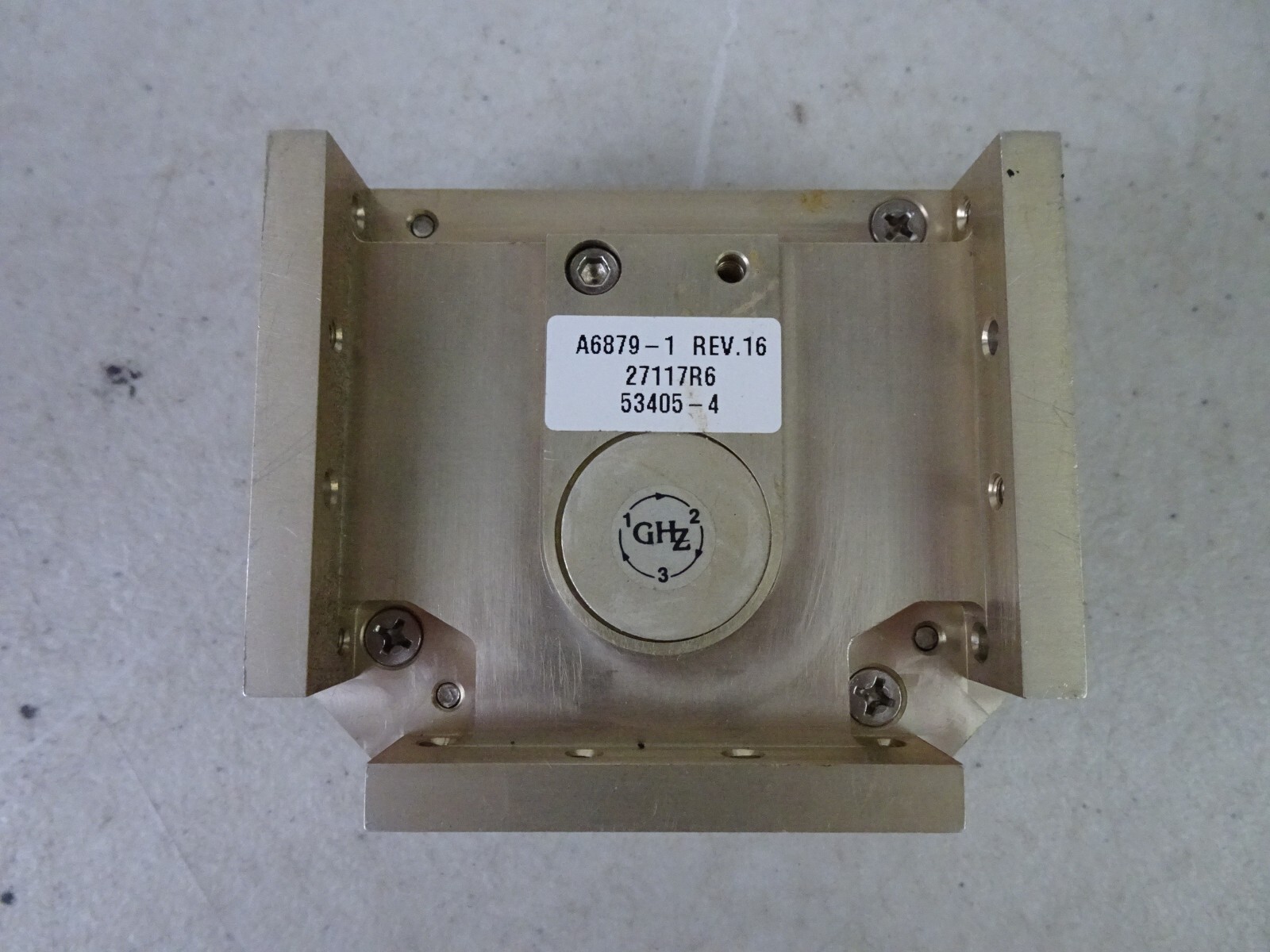 RF Microwave Waveguide Plus A6879-1 Rev. 16 53405-4 Made in Canada
