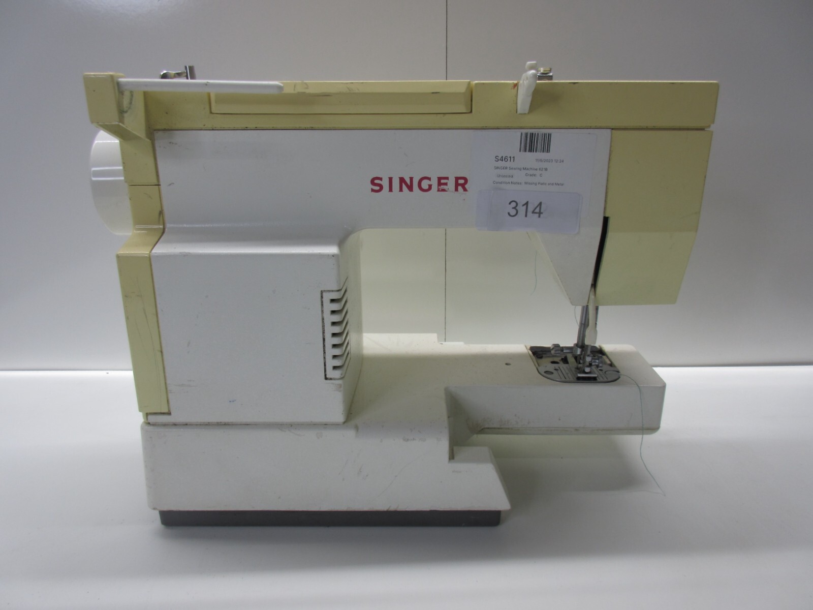 SINGER 621B Machine - Untested As-is