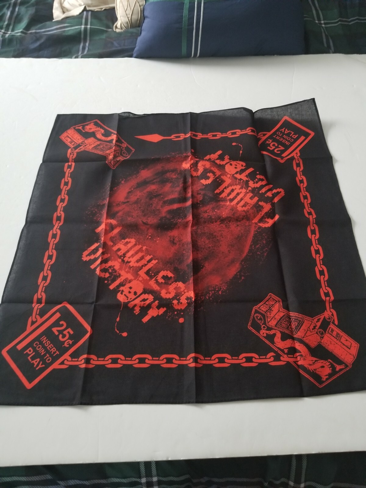 LOOT GAMING EXCLUSIVE MORTAL KOMBAT KLASSIC HANDKERCHIEF BNNW