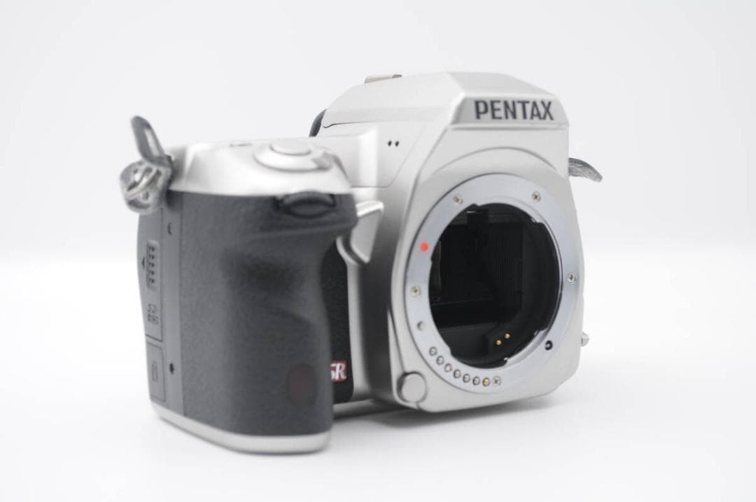 Shutter Count: 7239 Pcs PENTAX K-5 Premium Silver Edition