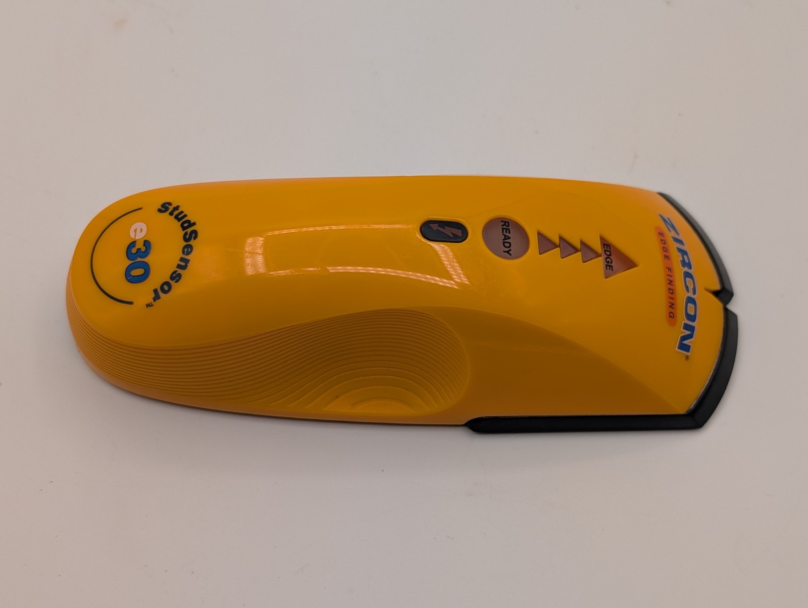 Zircon e30 Stud Sensor Edge Finding Stud Finder Handyman Tool Tested