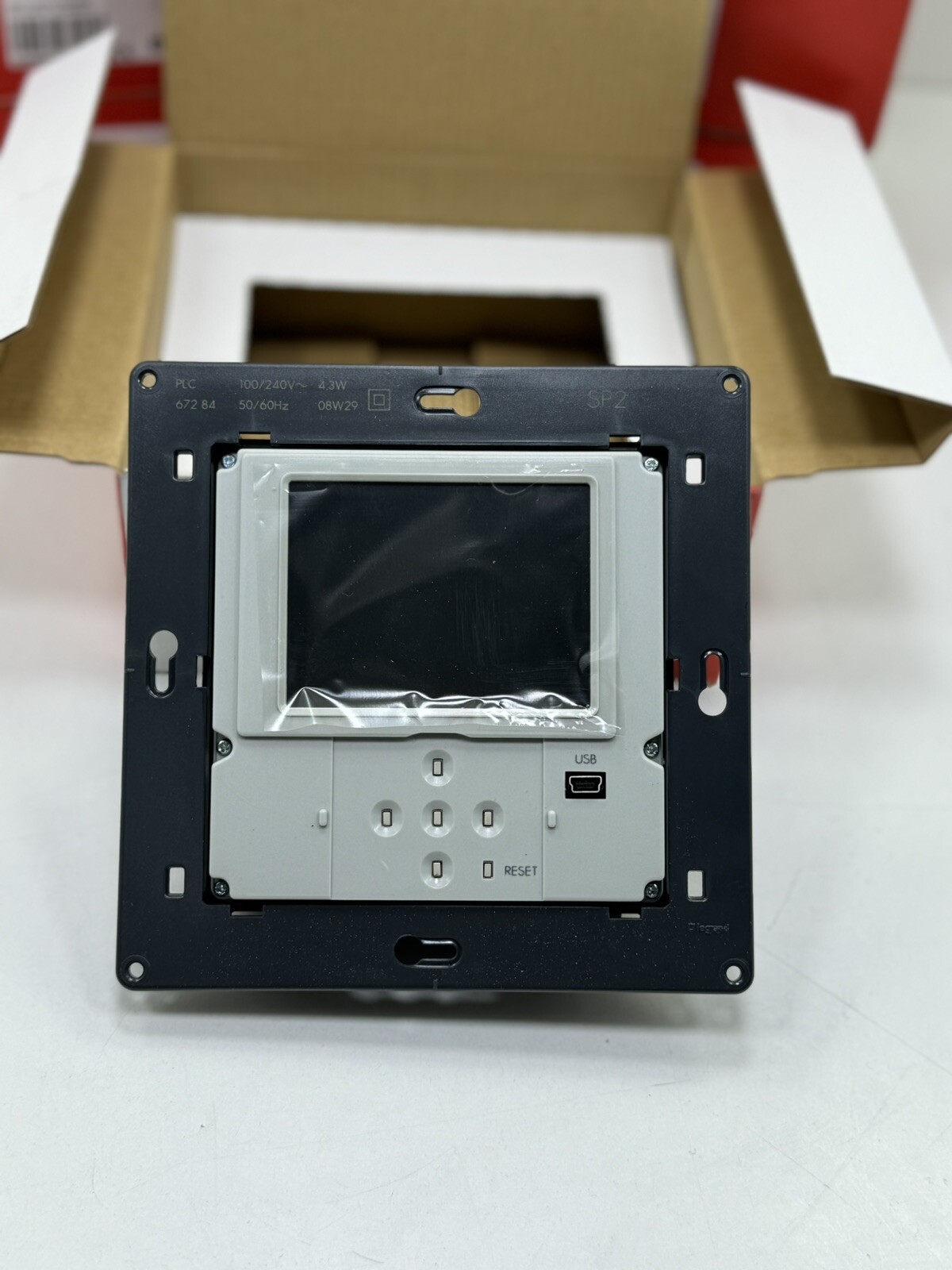 legrand 67284 LEG67284 Touch screen scenario manager screen controller 672 84