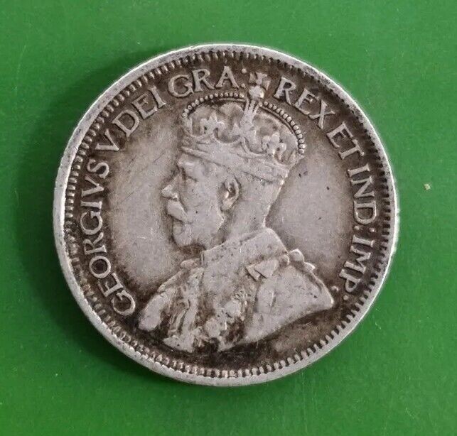1919 Canada 10 Cents Silver Coin #2825