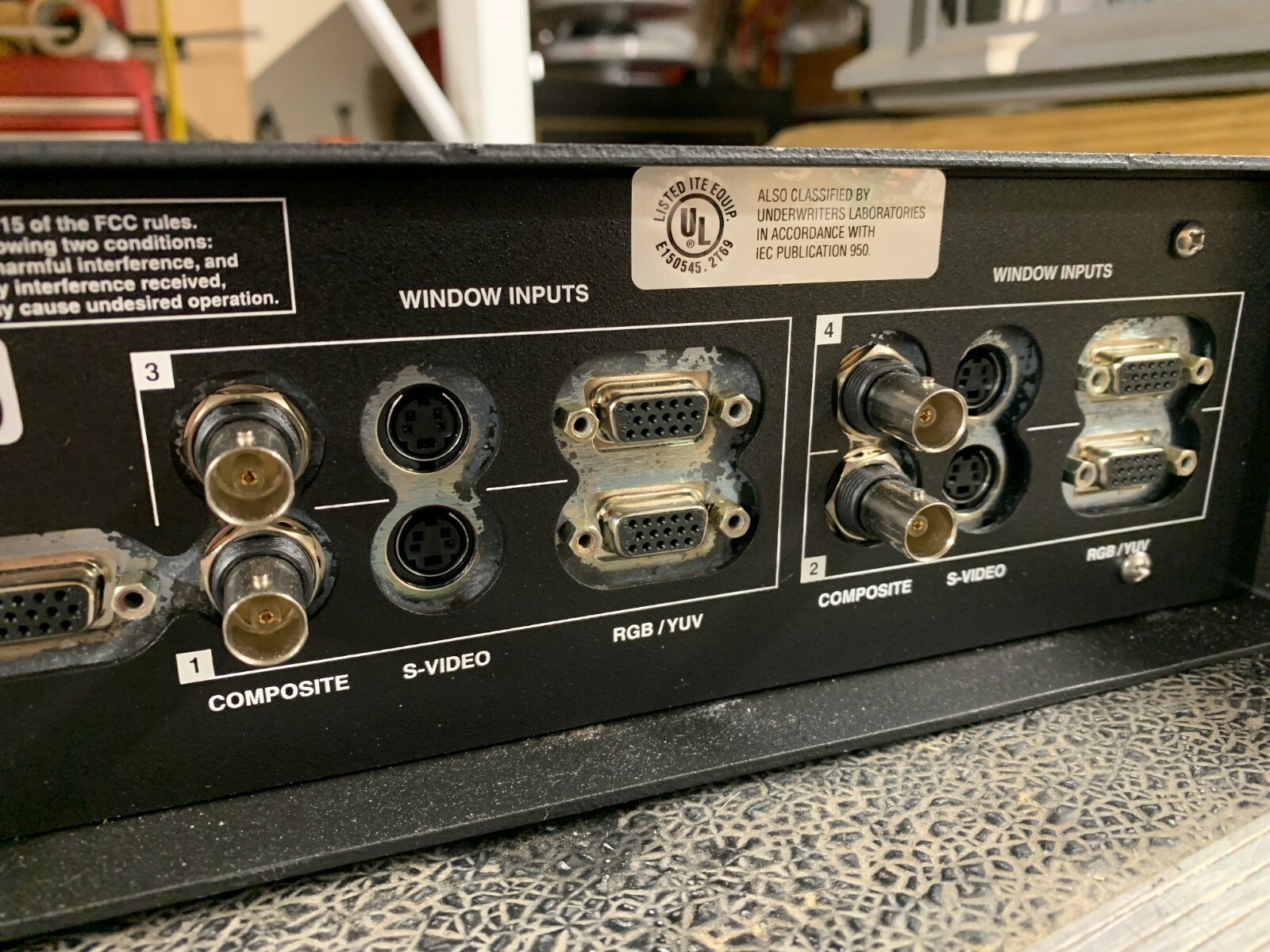 RGB Spectrum Quadview Plus QV100 4/0 - Powers Up
