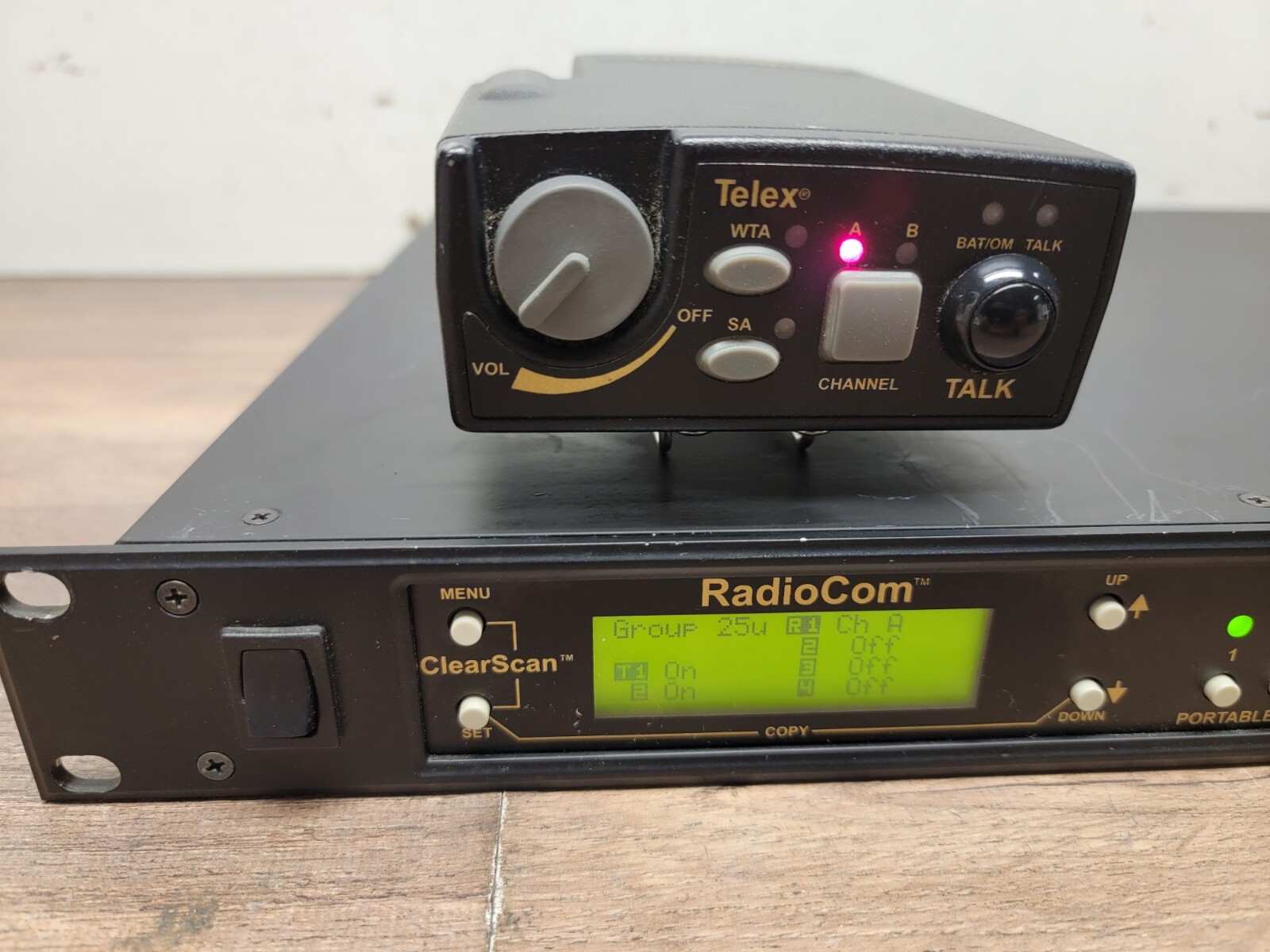 Telex Radio Com BTR-800 UHF Wireless Base Station w/ 1 TR-800 Beltpack