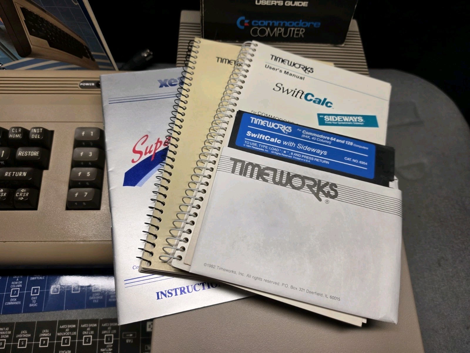 COMMODORE 64 COMPUTER WITH 1541 DISK DRIVE, MANUALS, & MORE 💻