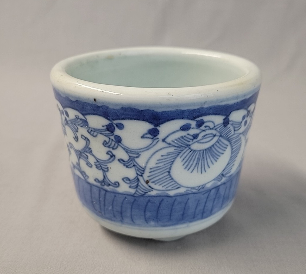 Vintage Blue White Ceramic Handpainted Round Footed Planter 3.75 In Diameter