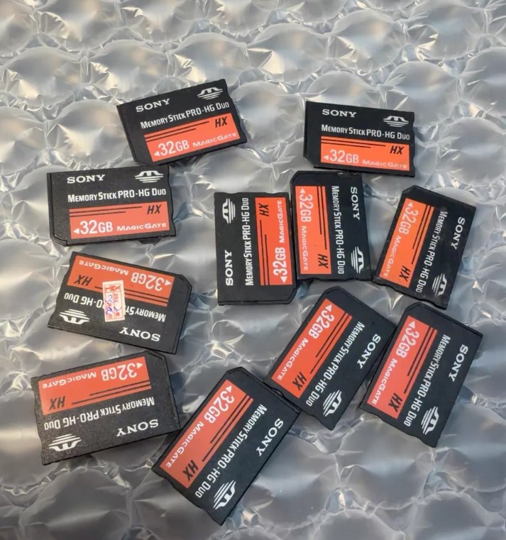 Sony 32G/16G/8G/4G/2G Memory Stick PRO DUO MS Card For Sony Old Camera / PSP