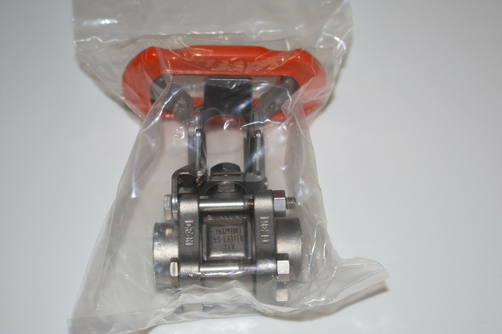 Swagelok SS-L63TF8-LLK ball valve ss316 1/2" NPT, new in box, 1-year warranty
