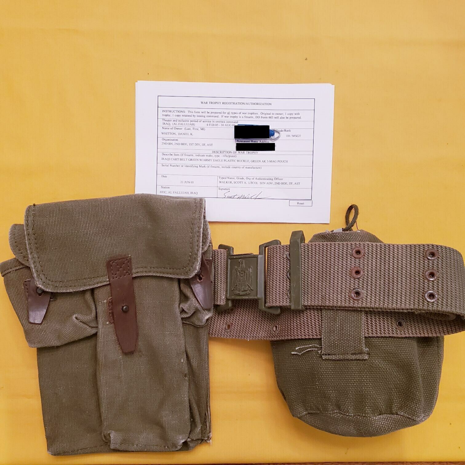 2003-05 OIF IRAQI ARMY AK MAG POUCH SET WITH USMC CAPTURED WAR TROPHY PAPERS