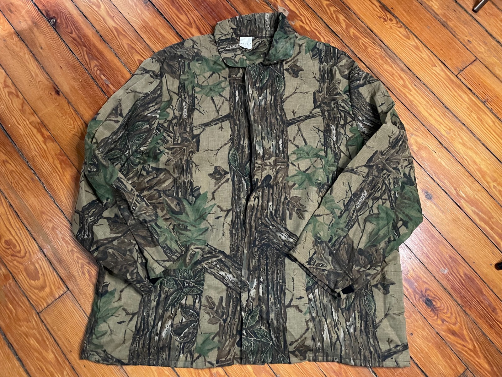 Vintage Realtree Camo Shirt Button Down Men XL Made USA Lightweight Maple Oak